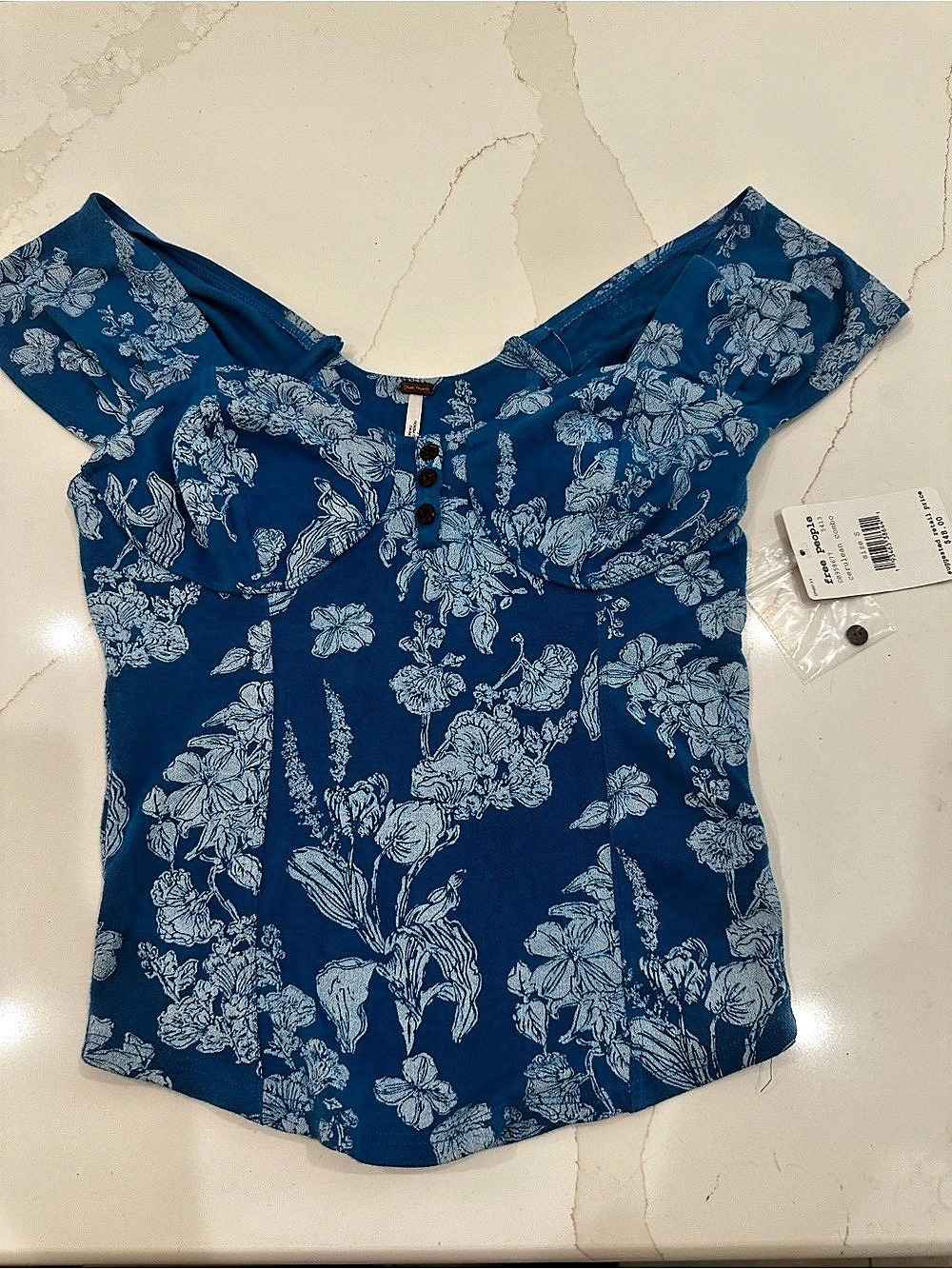 Free People Printed Blouse Floral Blouse in Blue & White Size Small NWT